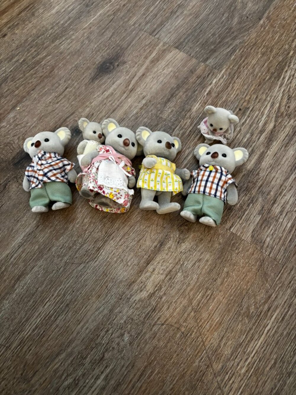 Lot 6 Sylvanian Families Calico Critters Koala Bears w/twins